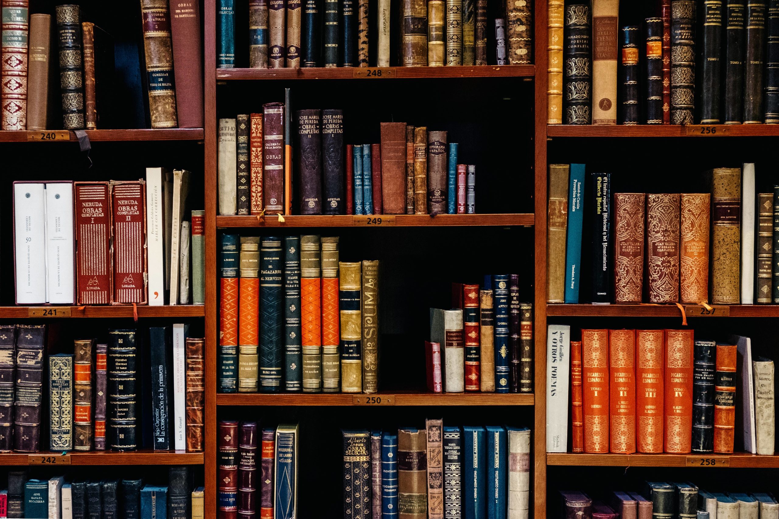 Bücherregal: Geschäftsgeheimnisgesetz