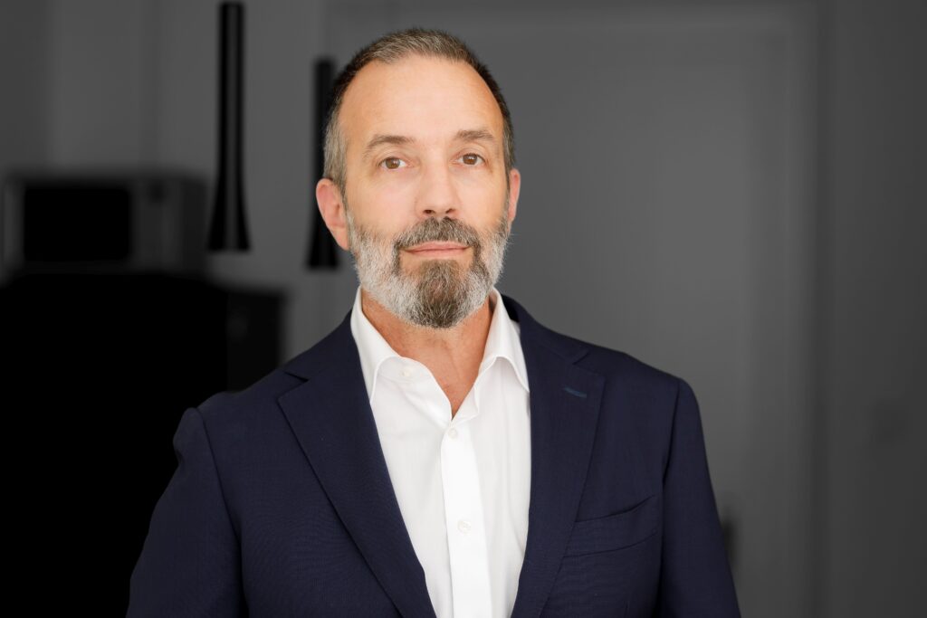 Patrick Jardin, solicitor, specialist in contract drafting, distribution law, competition law and employment law<br/><br/>