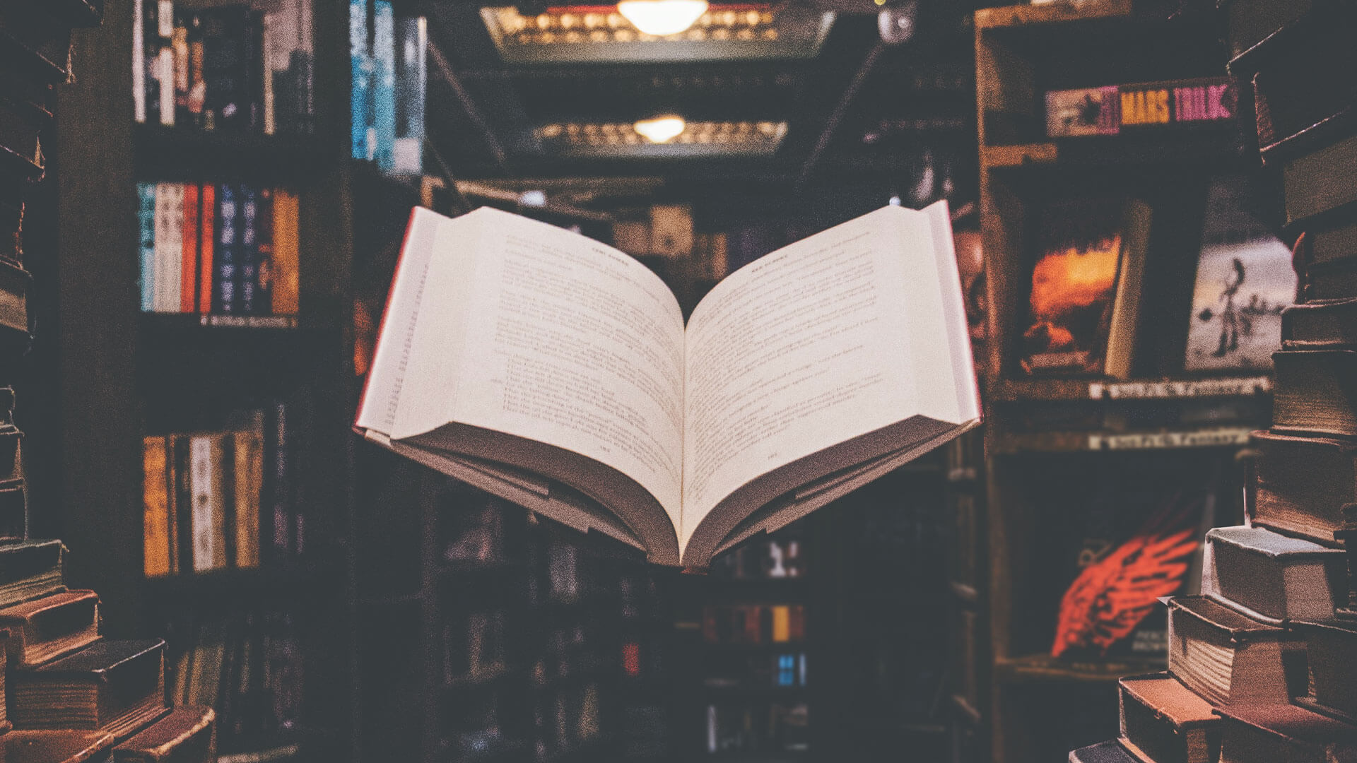 Buch in einem Antiquariat und gebrauchte E-Books