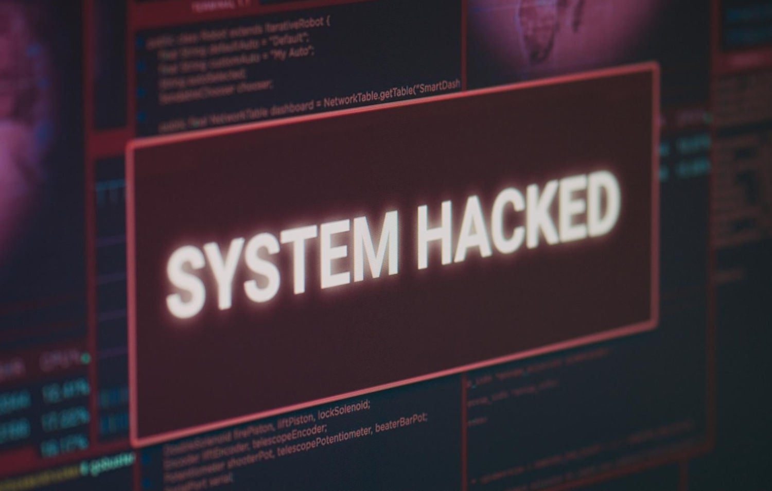 System Hacked Warnmeldung auf Bildschirm bei kritischem Softwarefehler